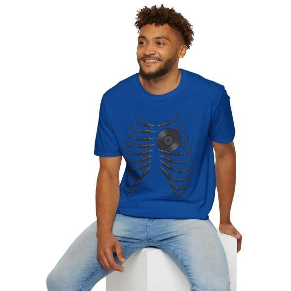 Unisex  T-Shirt - Softstyle, Casual"Beat of the Heart - immagine 137