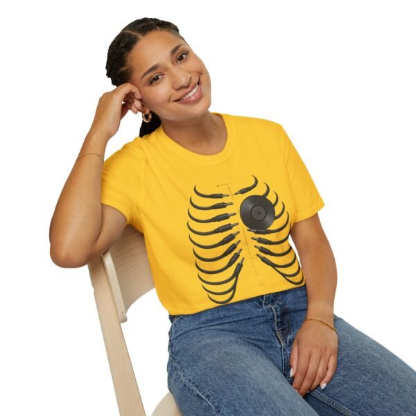 Unisex  T-Shirt - Softstyle, Casual"Beat of the Heart - immagine 65