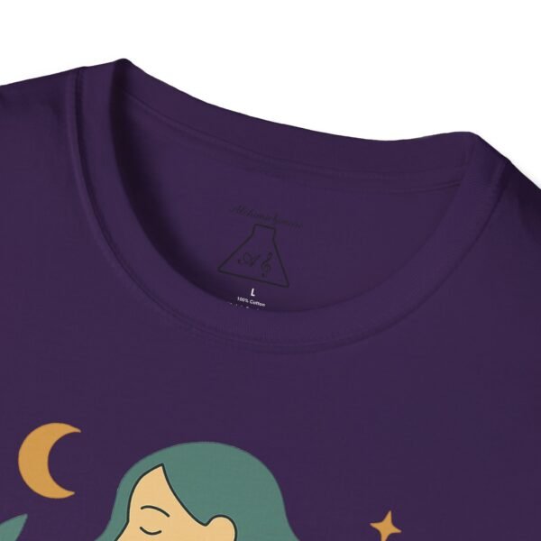 Eco-Friendly Unisex T-Shirt - "Love the Earth, Wear the Change" - immagine 121