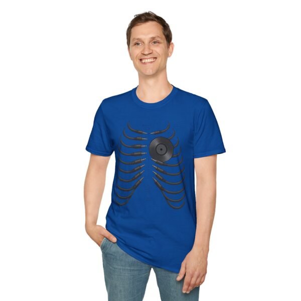 Unisex  T-Shirt - Softstyle, Casual"Beat of the Heart - immagine 135
