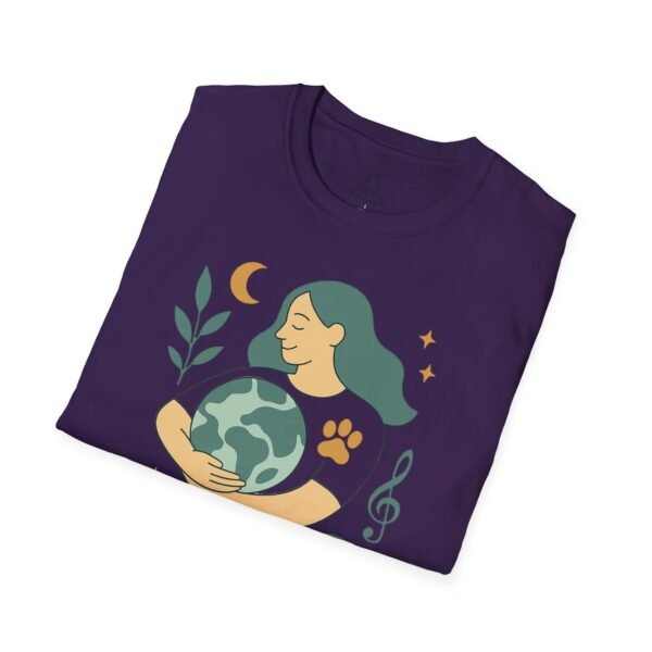 Eco-Friendly Unisex T-Shirt - "Love the Earth, Wear the Change" - immagine 122