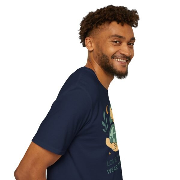 Eco-Friendly Unisex T-Shirt - "Love the Earth, Wear the Change" - immagine 117