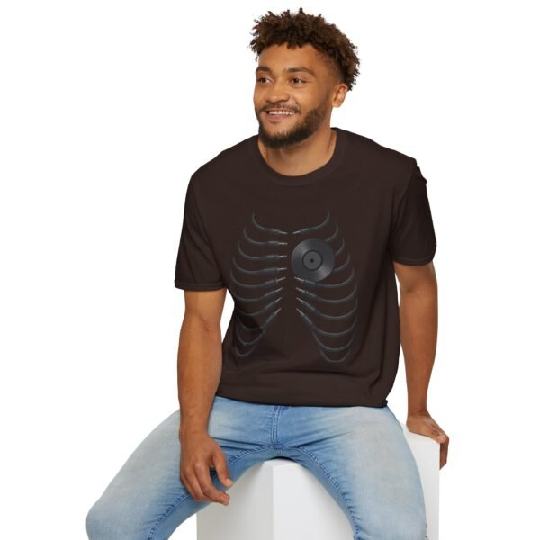 Unisex  T-Shirt - Softstyle, Casual"Beat of the Heart - immagine 48