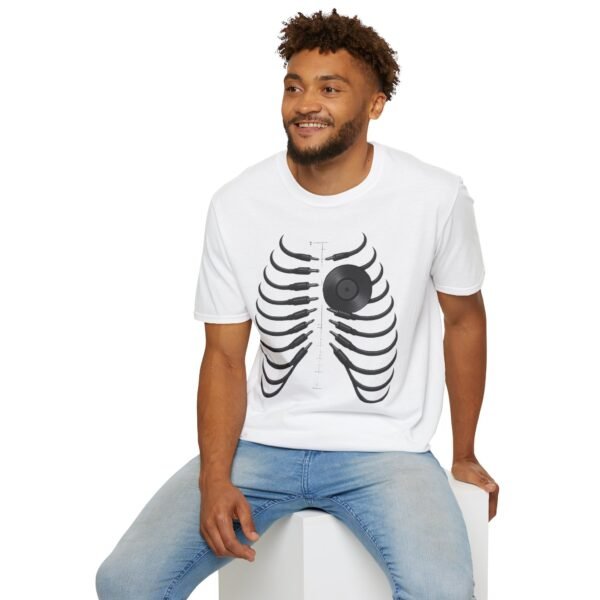 Unisex  T-Shirt - Softstyle, Casual"Beat of the Heart - immagine 19