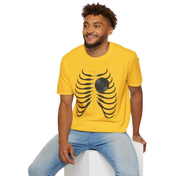 Unisex  T-Shirt - Softstyle, Casual"Beat of the Heart - immagine 69