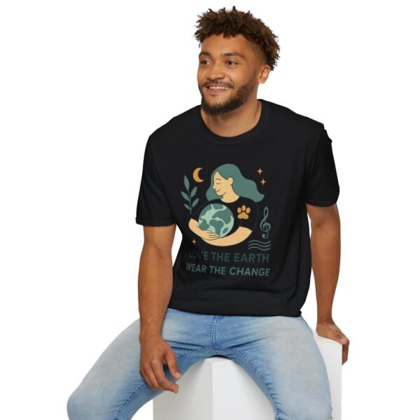 Eco-Friendly Unisex T-Shirt - "Love the Earth, Wear the Change" - immagine 29