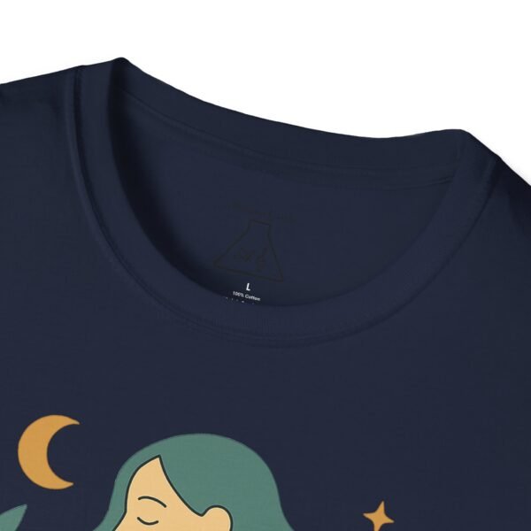 Eco-Friendly Unisex T-Shirt - "Love the Earth, Wear the Change" - immagine 111