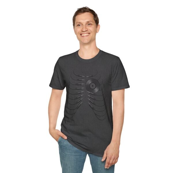 Unisex  T-Shirt - Softstyle, Casual"Beat of the Heart - immagine 106