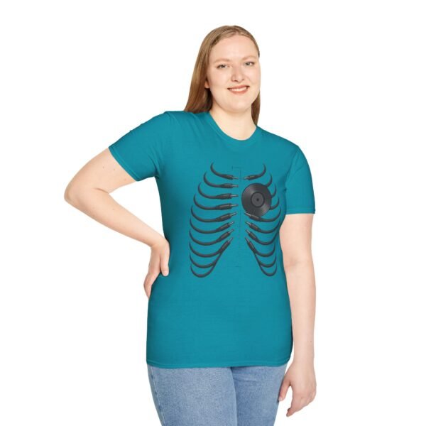 Unisex  T-Shirt - Softstyle, Casual"Beat of the Heart - immagine 113