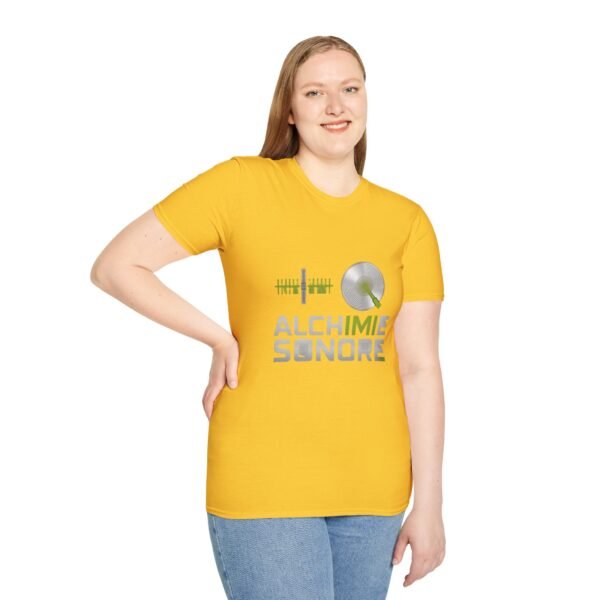 Eco-Friendly Unisex Softstyle T-Shirt - 'Alchimie Sonore' Music Vibe - immagine 75