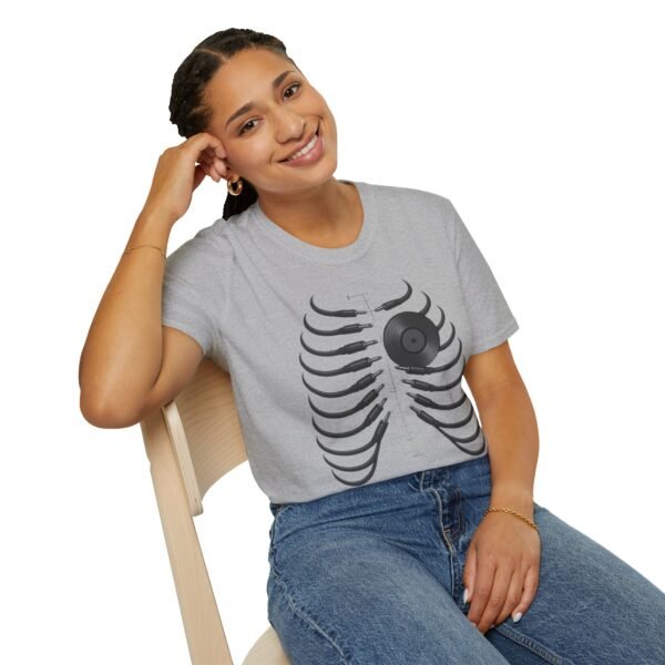 Unisex  T-Shirt - Softstyle, Casual"Beat of the Heart - immagine 6