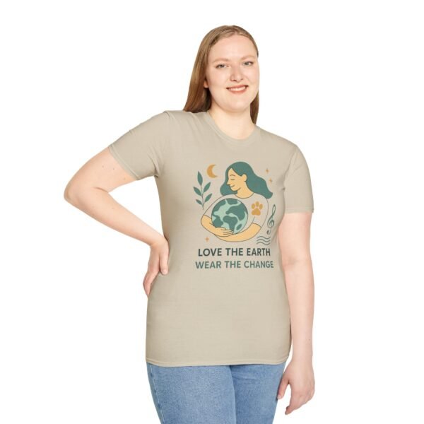 Eco-Friendly Unisex T-Shirt - "Love the Earth, Wear the Change" - immagine 35