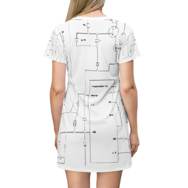 Abito T-Shirt "Alchimiesonore" con Design Circuito - Moda Ispirata alla Tecnologia per gli Innovatori - immagine 4