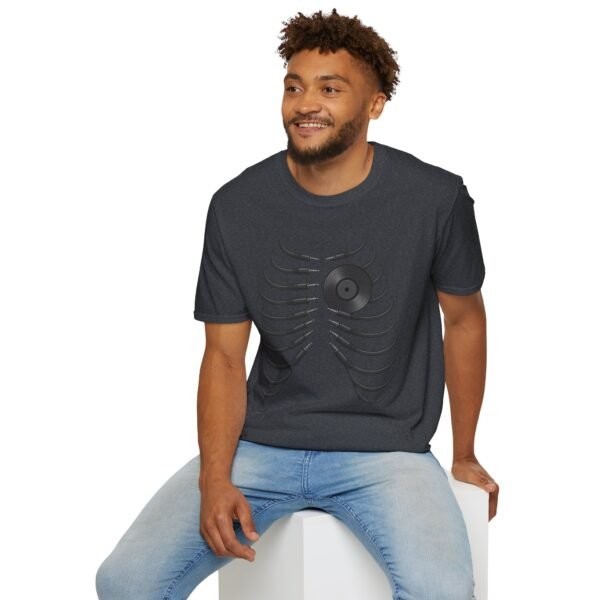 Unisex  T-Shirt - Softstyle, Casual"Beat of the Heart - immagine 146