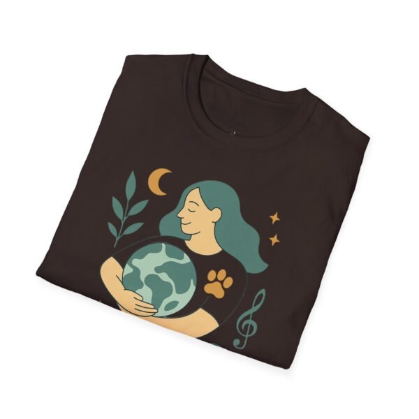 Eco-Friendly Unisex T-Shirt - "Love the Earth, Wear the Change" - immagine 53