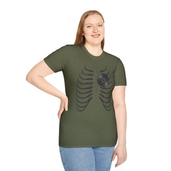 Unisex  T-Shirt - Softstyle, Casual"Beat of the Heart - immagine 74