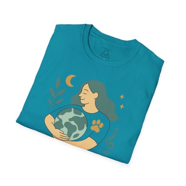 Eco-Friendly Unisex T-Shirt - "Love the Earth, Wear the Change" - immagine 92