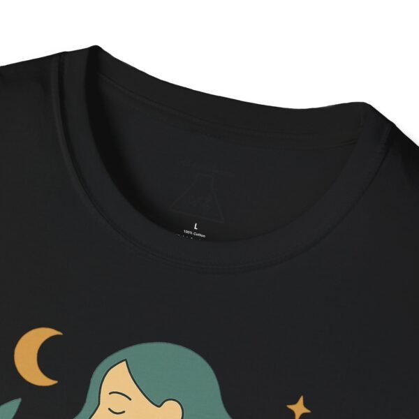 Eco-Friendly Unisex T-Shirt - "Love the Earth, Wear the Change" - immagine 23