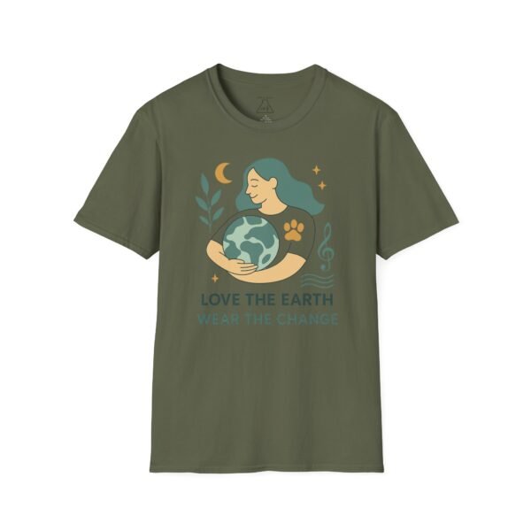 Eco-Friendly Unisex T-Shirt - "Love the Earth, Wear the Change" - immagine 69