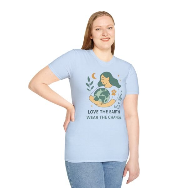 Eco-Friendly Unisex T-Shirt - "Love the Earth, Wear the Change" - immagine 103