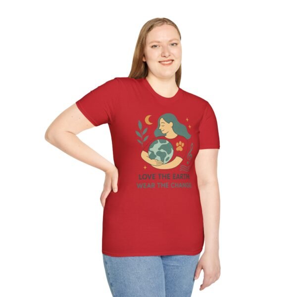 Eco-Friendly Unisex T-Shirt - "Love the Earth, Wear the Change" - immagine 132