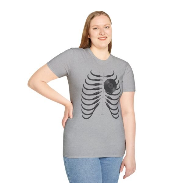Unisex  T-Shirt - Softstyle, Casual"Beat of the Heart