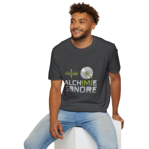 Eco-Friendly Unisex Softstyle T-Shirt - 'Alchimie Sonore' Music Vibe - immagine 117