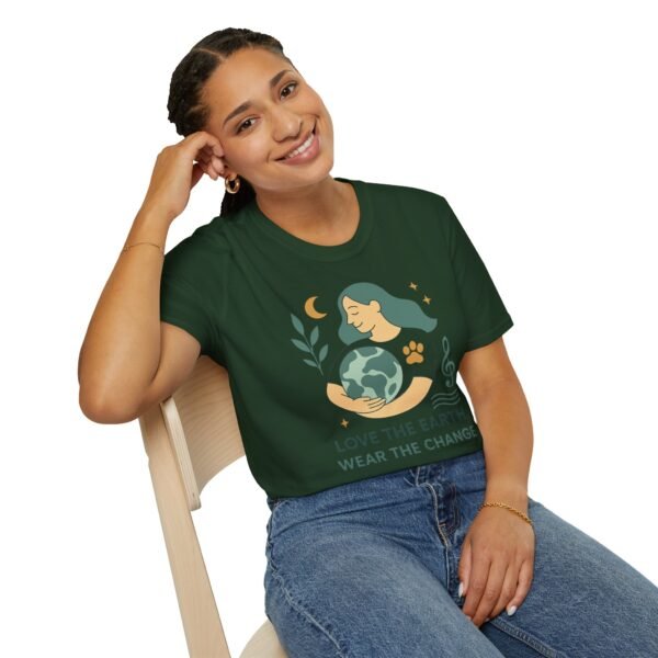 Eco-Friendly Unisex T-Shirt - "Love the Earth, Wear the Change" - immagine 84