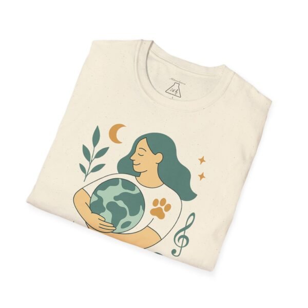 Eco-Friendly Unisex T-Shirt - "Love the Earth, Wear the Change" - immagine 62
