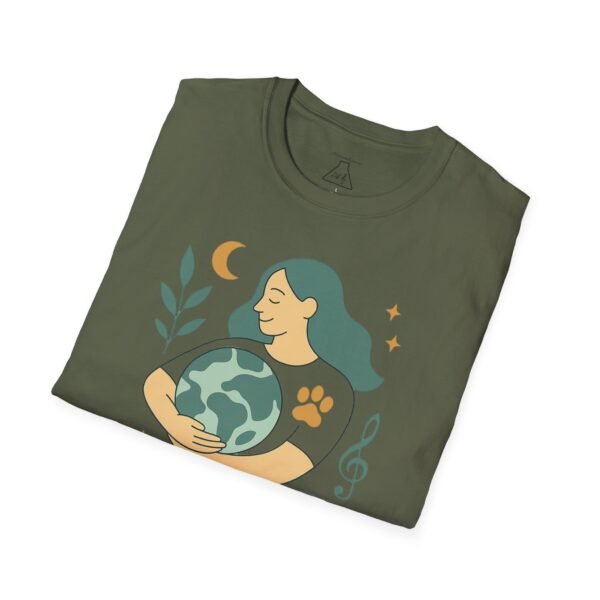 Eco-Friendly Unisex T-Shirt - "Love the Earth, Wear the Change" - immagine 72
