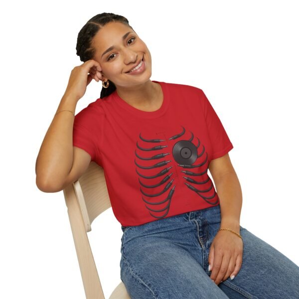 Unisex  T-Shirt - Softstyle, Casual"Beat of the Heart - immagine 172