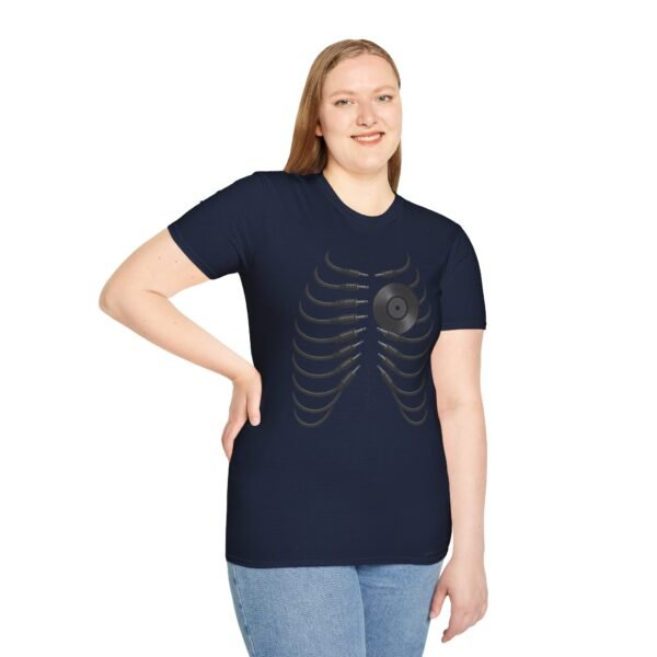 Unisex  T-Shirt - Softstyle, Casual"Beat of the Heart - immagine 152