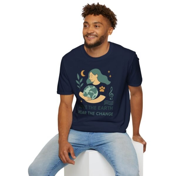 Eco-Friendly Unisex T-Shirt - "Love the Earth, Wear the Change" - immagine 118