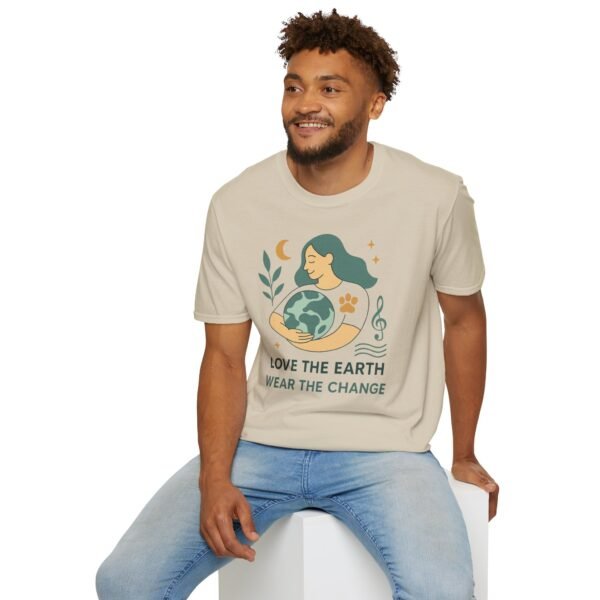Eco-Friendly Unisex T-Shirt - "Love the Earth, Wear the Change" - immagine 38