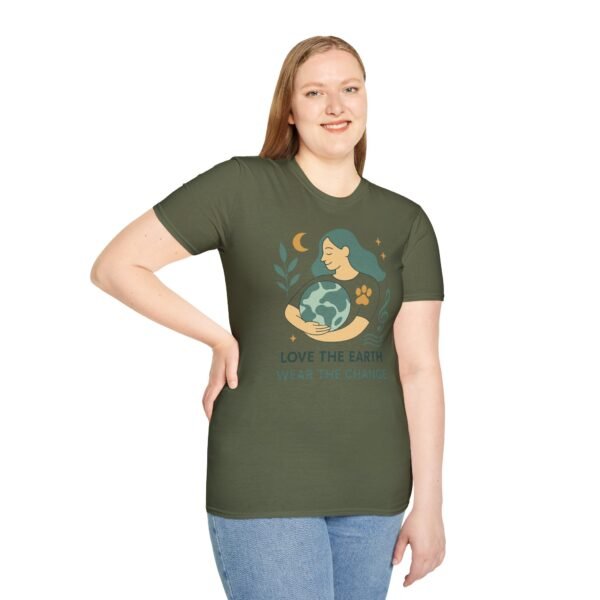 Eco-Friendly Unisex T-Shirt - "Love the Earth, Wear the Change" - immagine 73