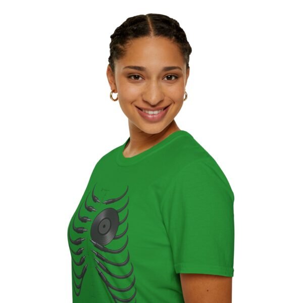 Unisex  T-Shirt - Softstyle, Casual"Beat of the Heart - immagine 96