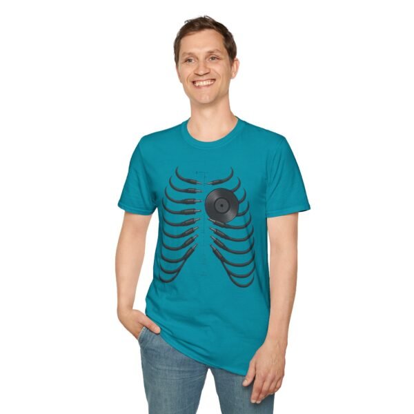 Unisex  T-Shirt - Softstyle, Casual"Beat of the Heart - immagine 116
