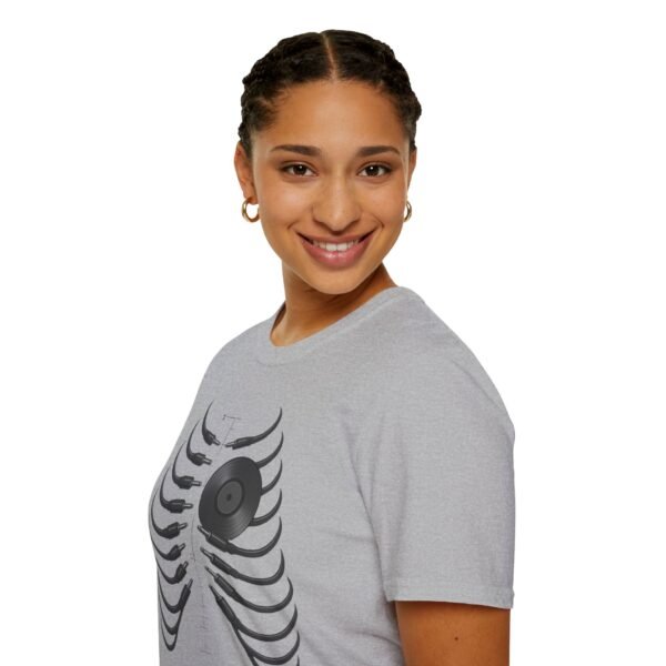 Unisex  T-Shirt - Softstyle, Casual"Beat of the Heart - immagine 7