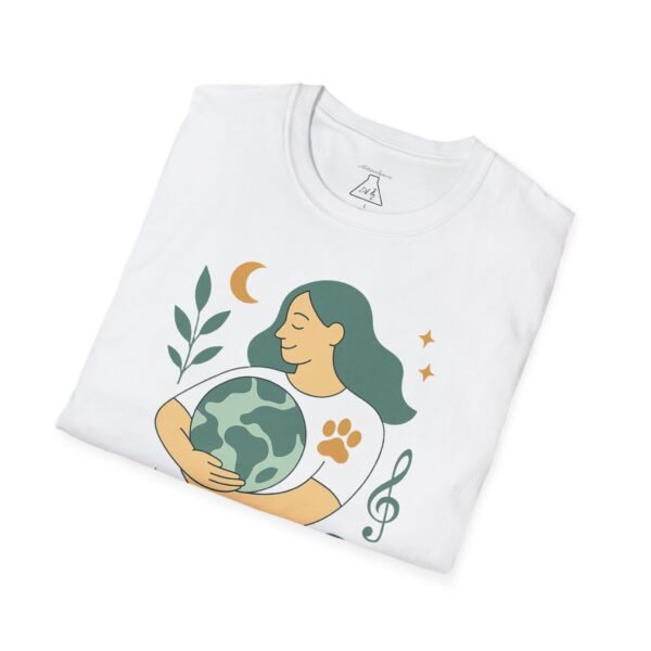 Eco-Friendly Unisex T-Shirt - "Love the Earth, Wear the Change" - immagine 14